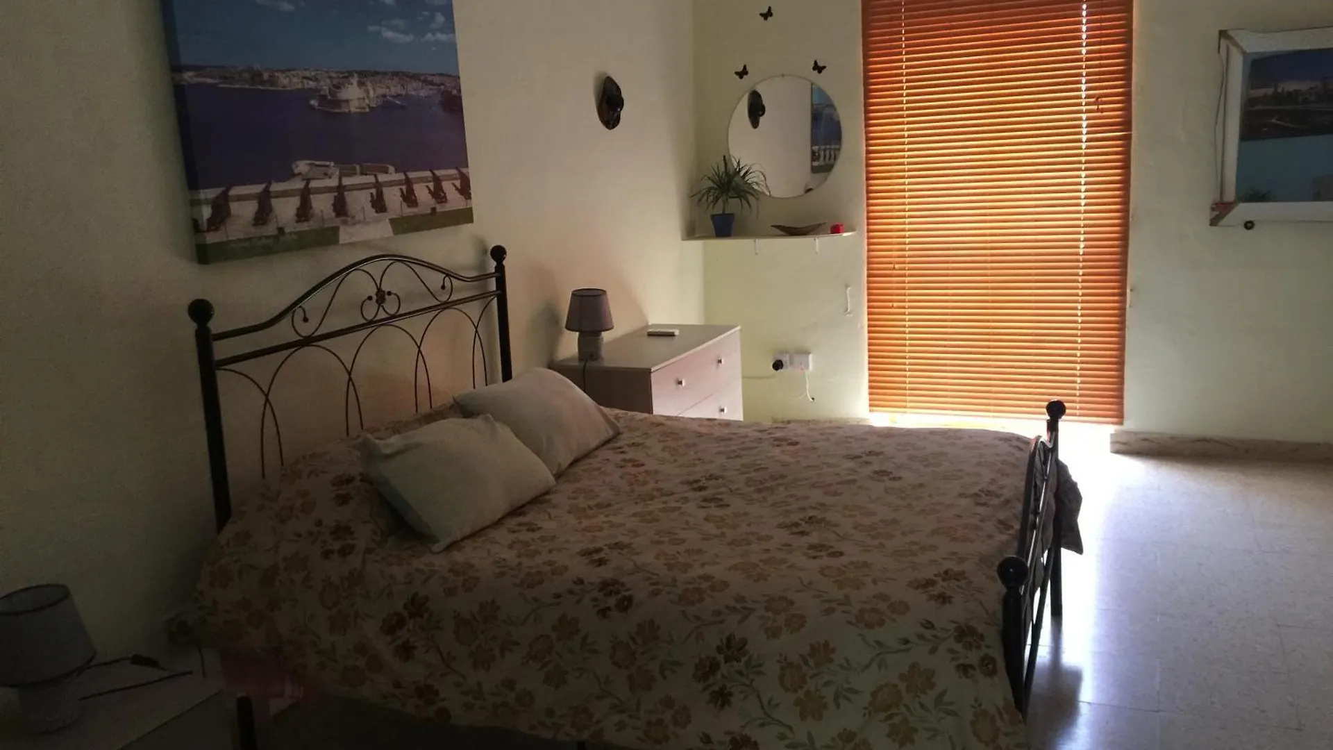 Valletta Tradtional One Bedroom Studio Apartment Malta